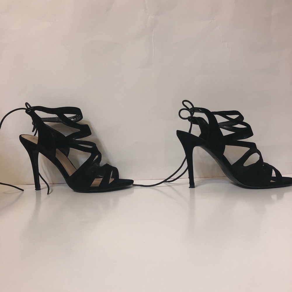 Essex heels size 6
